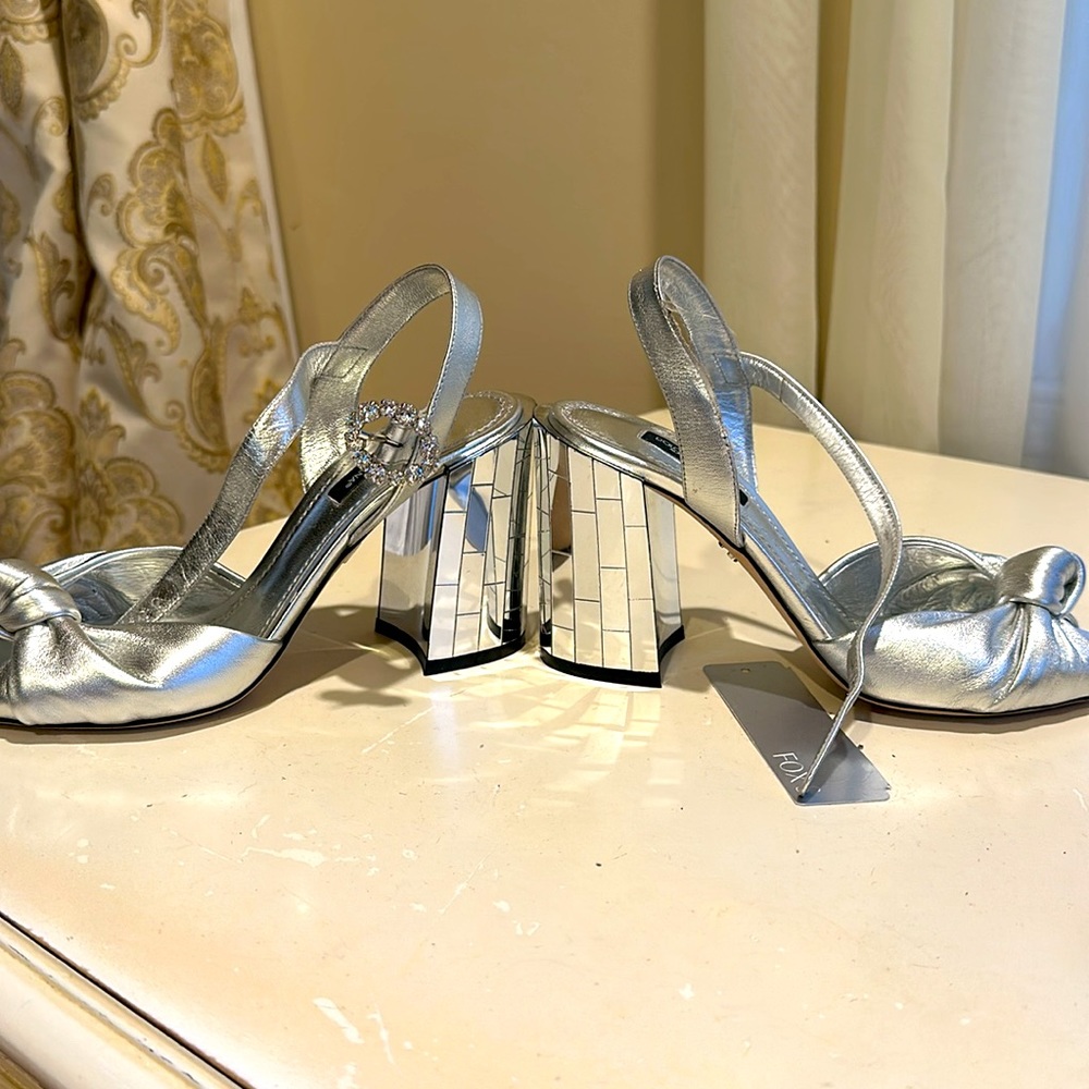 Dolce & Gabbana Sandals Leather MirrorSilvery size 37 IT with defect miss Buck